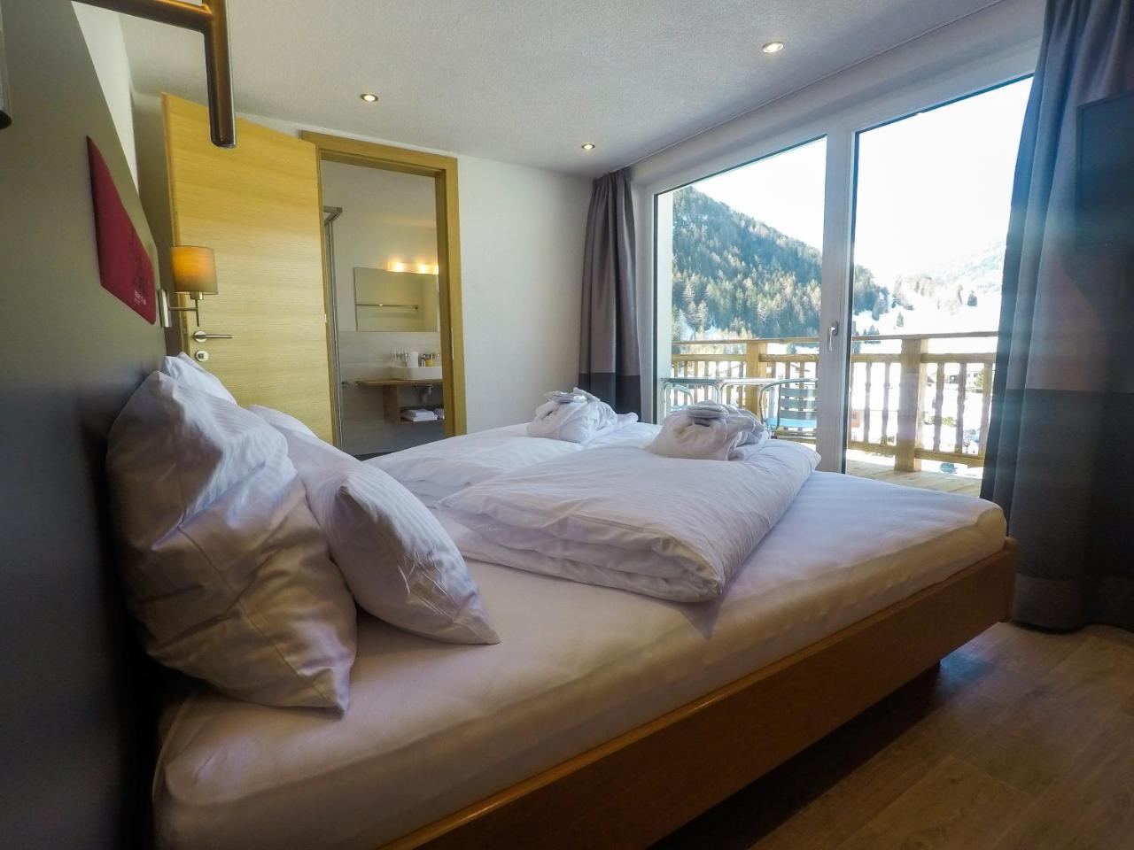 Collina Hotel Garni Nauders Exterior foto